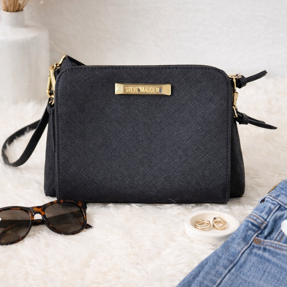 Steve Madden Women's Black Crossbody Bag Adjustable Strap Shoulder Purse